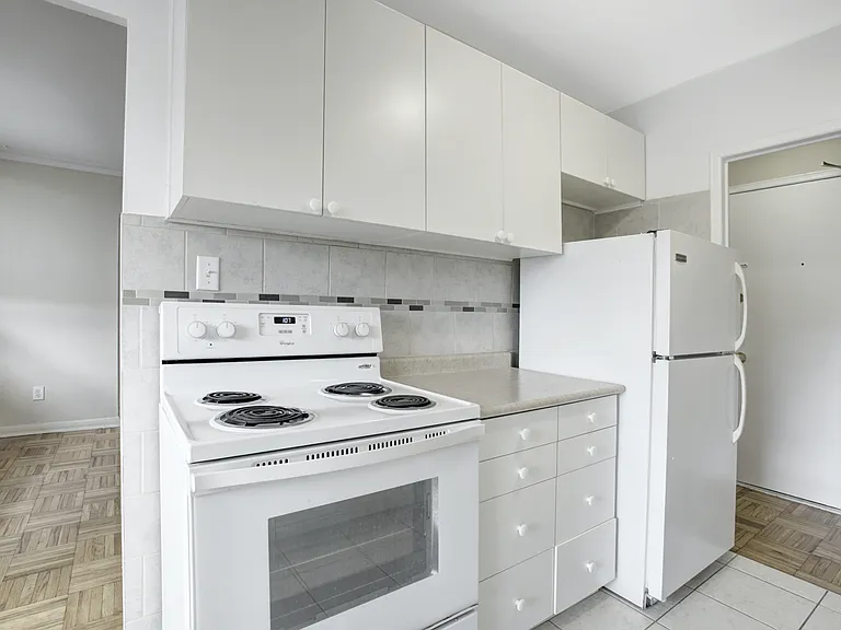 9 Crown Hill Pl — Photo 10