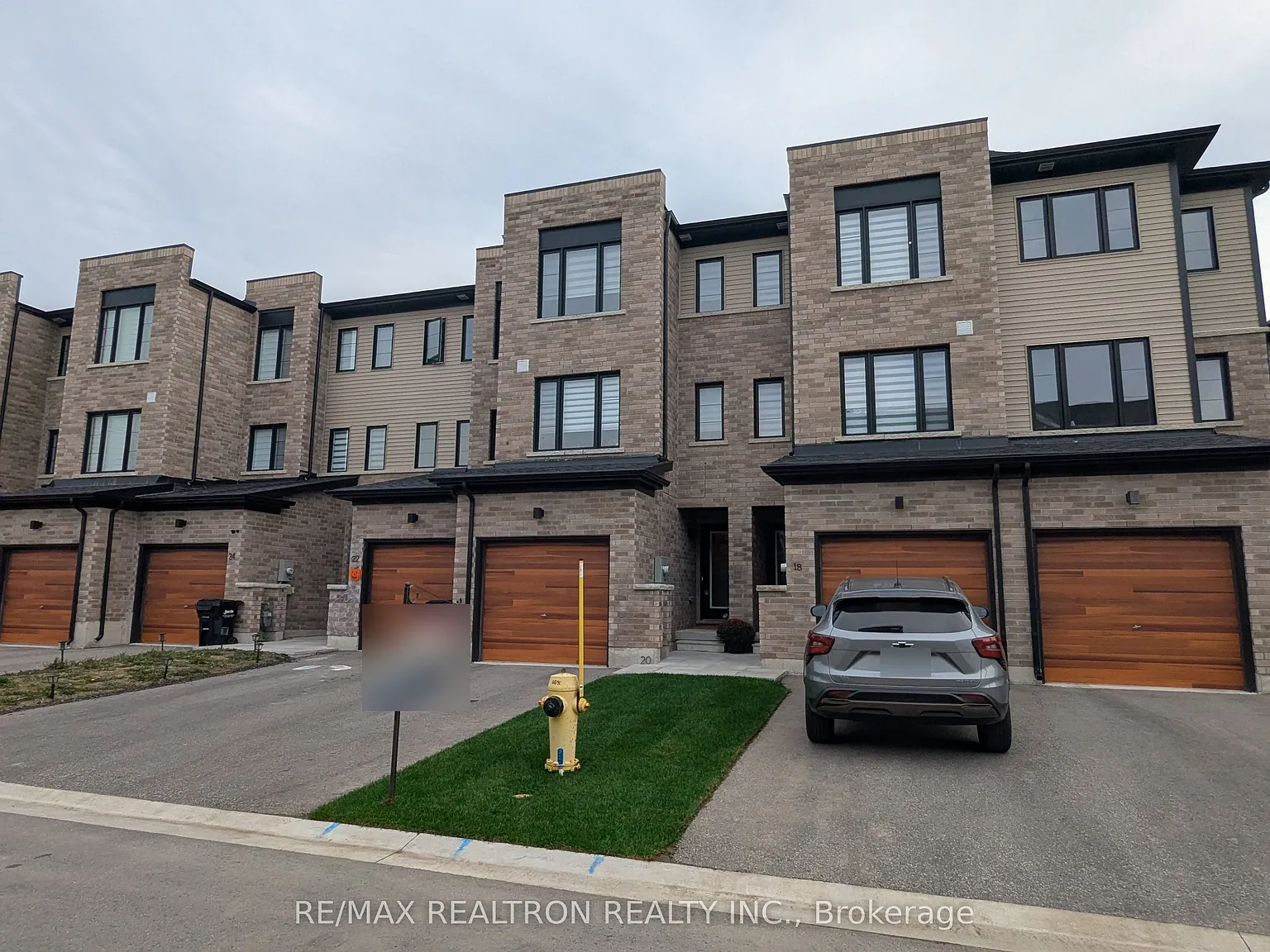 2 bed, $2,500 — Photo 2