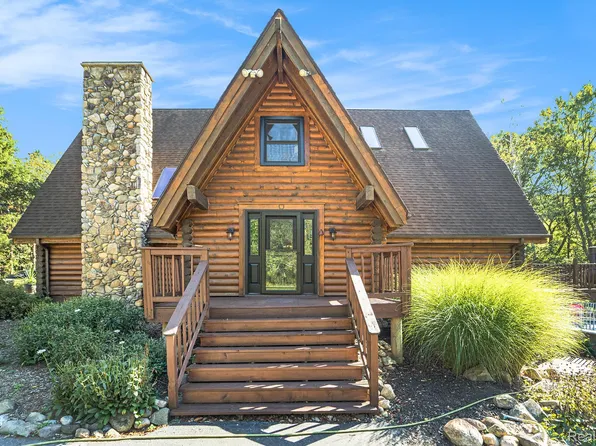 1366 S Baldwin Rd, Lake Orion, MI 48360