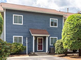 24 Magnolia St APT 1E, Attleboro, MA 02703