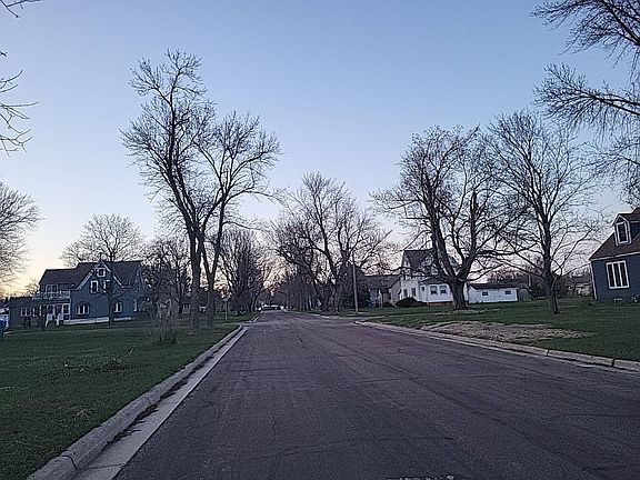 4th image of 315 Central Ave