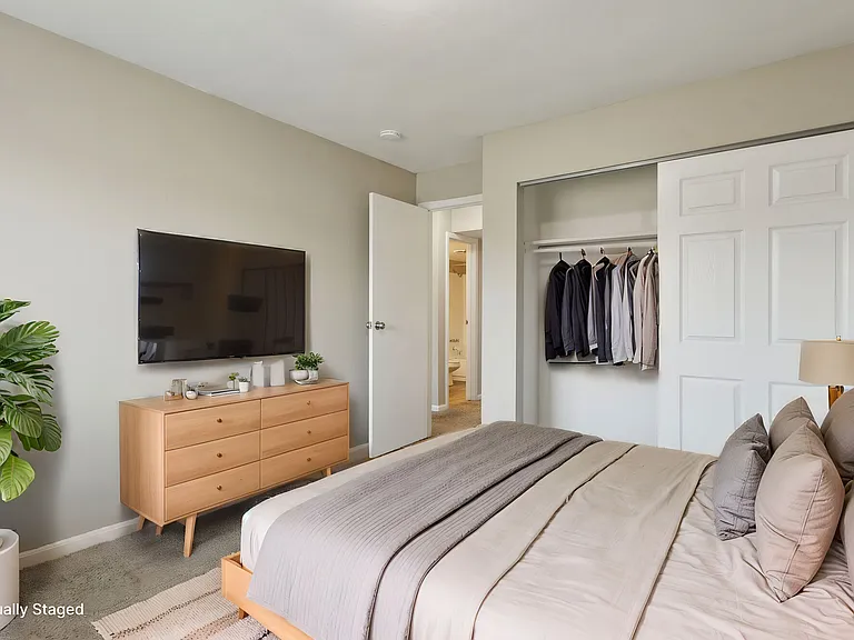 Applewood At The Cove Apartments — Photo 12