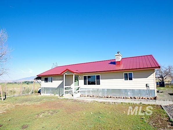945 Grays Creek Rd, Indian Valley, ID 83632