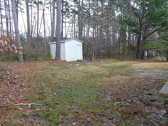 3rd image of 219 Reynolds Ave