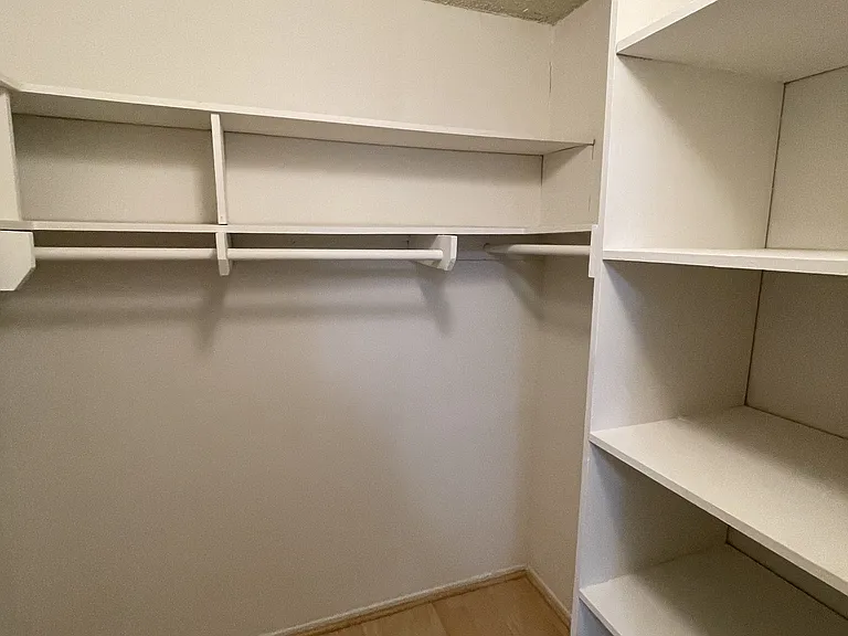 361 Waldo Ave #10 — Photo 6