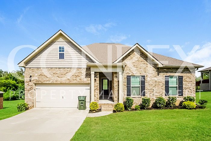 1st image of 113 Lazy Oak Dr