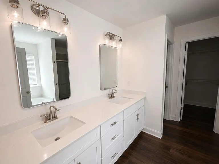 108 N Maxwell Ave — Photo 4