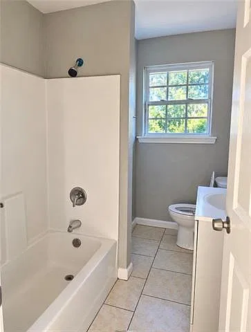 2 bed, 1.0 bath, 1906 sqft, $1,474 — Photo 4