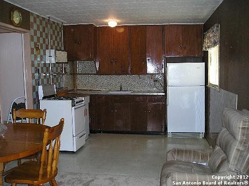 4th image of 150 Prospect St