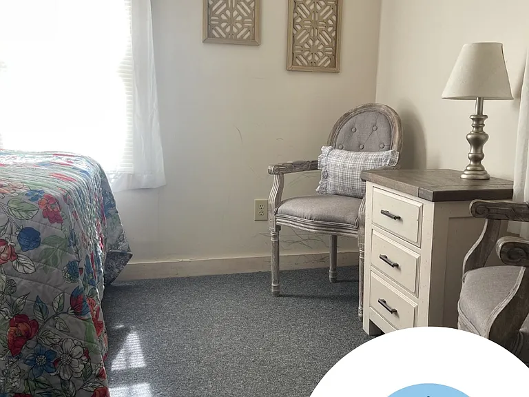 51 Emily Dr — Photo 8
