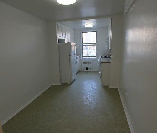 5th image of 14487 41st Ave APT 402