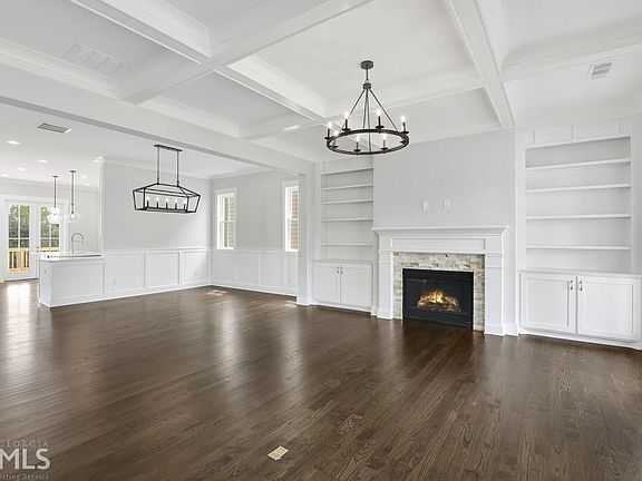 5th image of 289 Dawson Dr