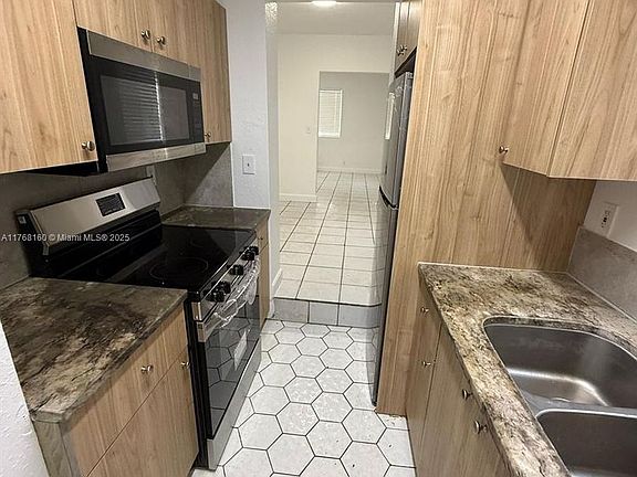 3rd image of 1457 NE 152nd St