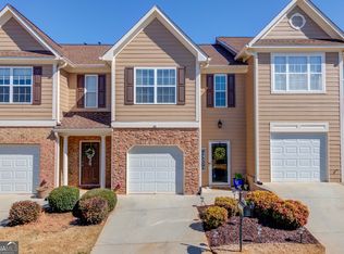6307 Shoreview Cir, Flowery Branch, GA 30542