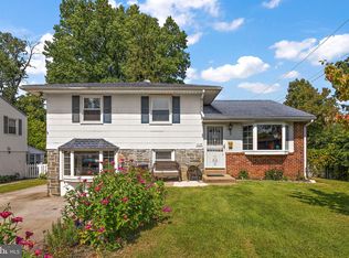 1115 Brookwood Ln, Secane, PA 19018