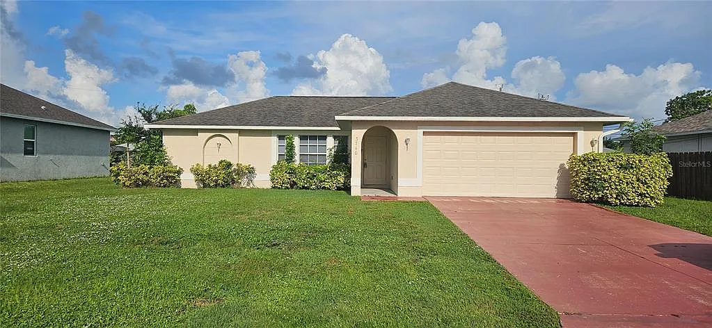 3 bed, 2.0 bath, 1212 sqft, $1,800 — Photo 1