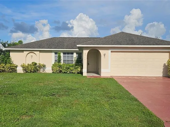 3740 SW Santa Barbara Place Cpe, Coral, FL 33914
