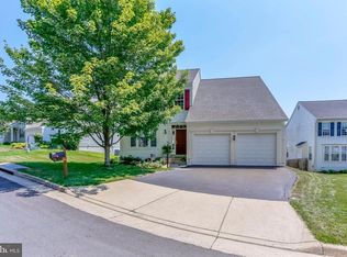 5111 Higgins Dr, Dumfries, VA 22025