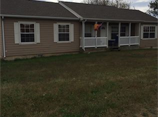 30721 290th Ave, Barry, IL 62312