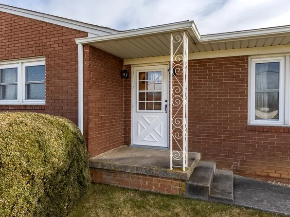 5294 Lee Jackson Hwy, Greenville, VA 24440