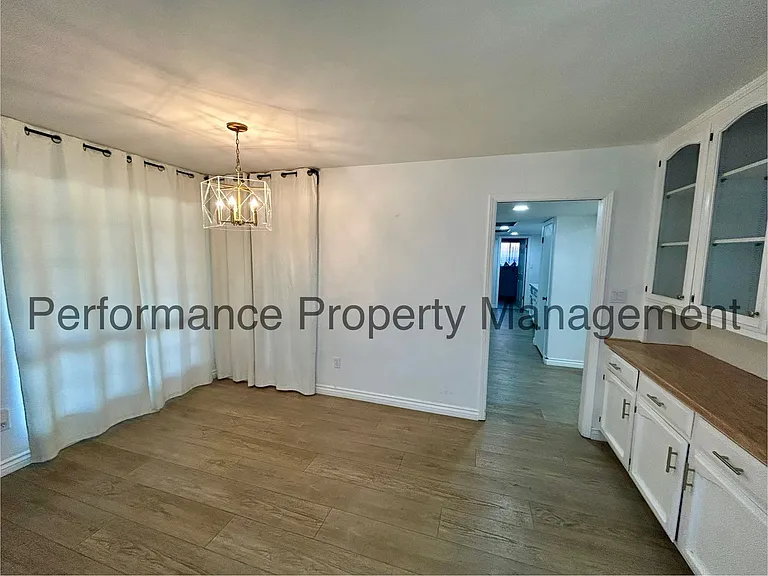 7501 Lucille Ave — Photo 4