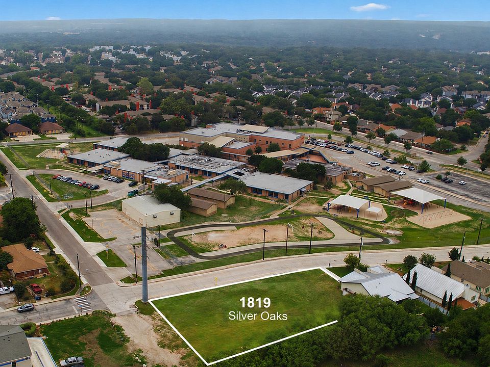 1st image of 1819 Silver Oaks LOT 1