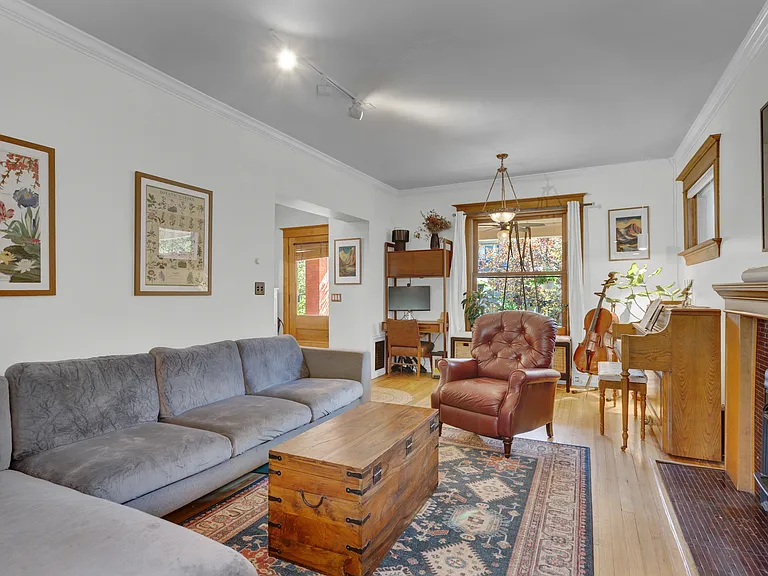 1245 N Emerson St — Photo 3