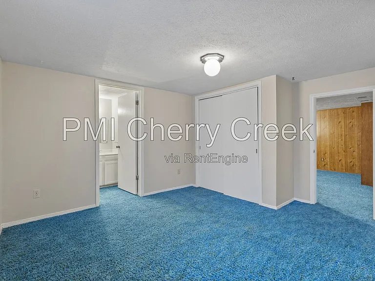 207 S Ursula St — Photo 27