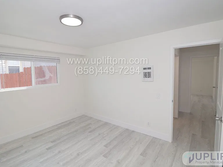813 B St #5 — Photo 10
