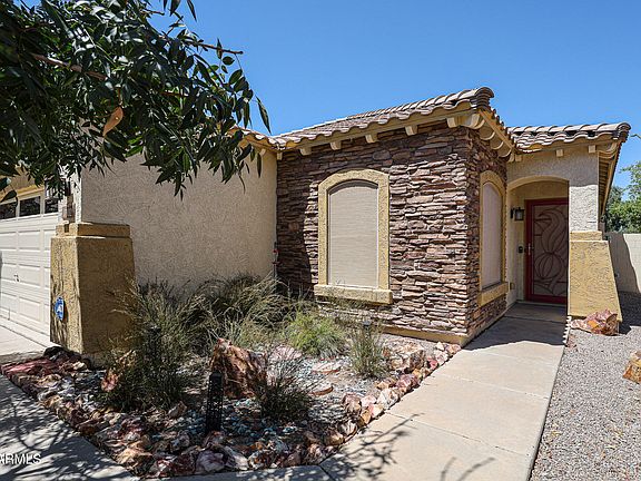 3rd image of 17102 W SAGUARO Lane