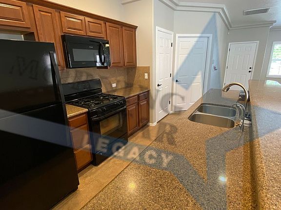 3rd image of 4102 Calle Corte
