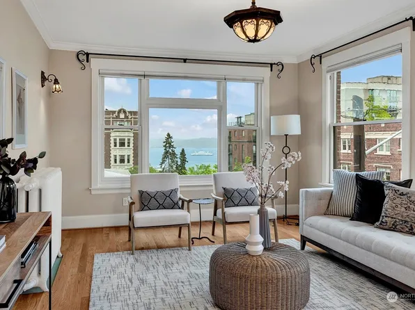 1216 1st Avenue W #201, Seattle, WA 98119