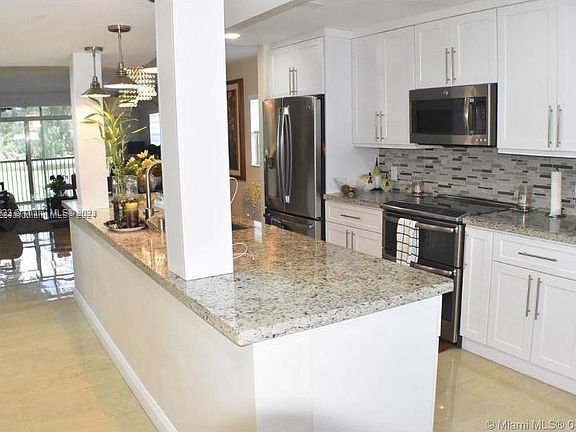 3rd image of 1000 SW 125th Ave APT 215N