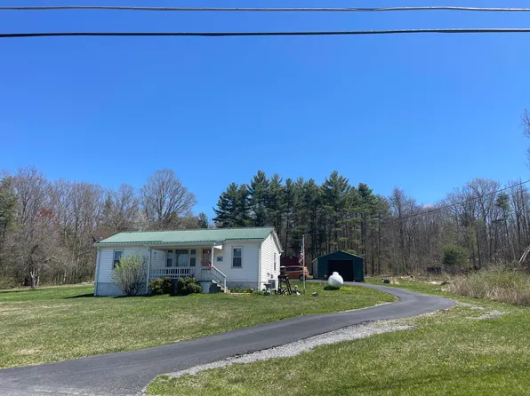 10572 Muddy Crk, Lewisburg, WV 24901