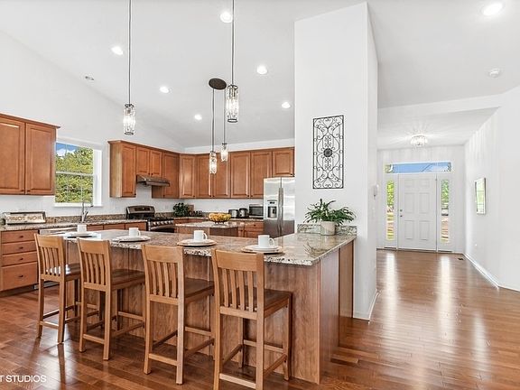 3rd image of 2083 John Paul Jones Ln
