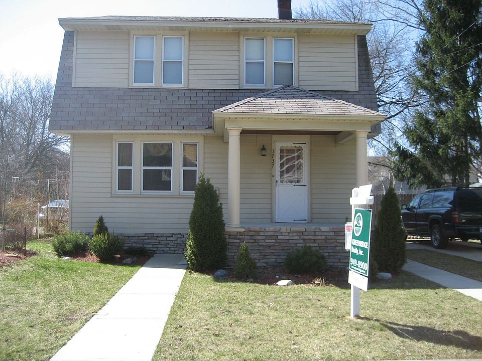 1st image of 1737 Newark Ave SE