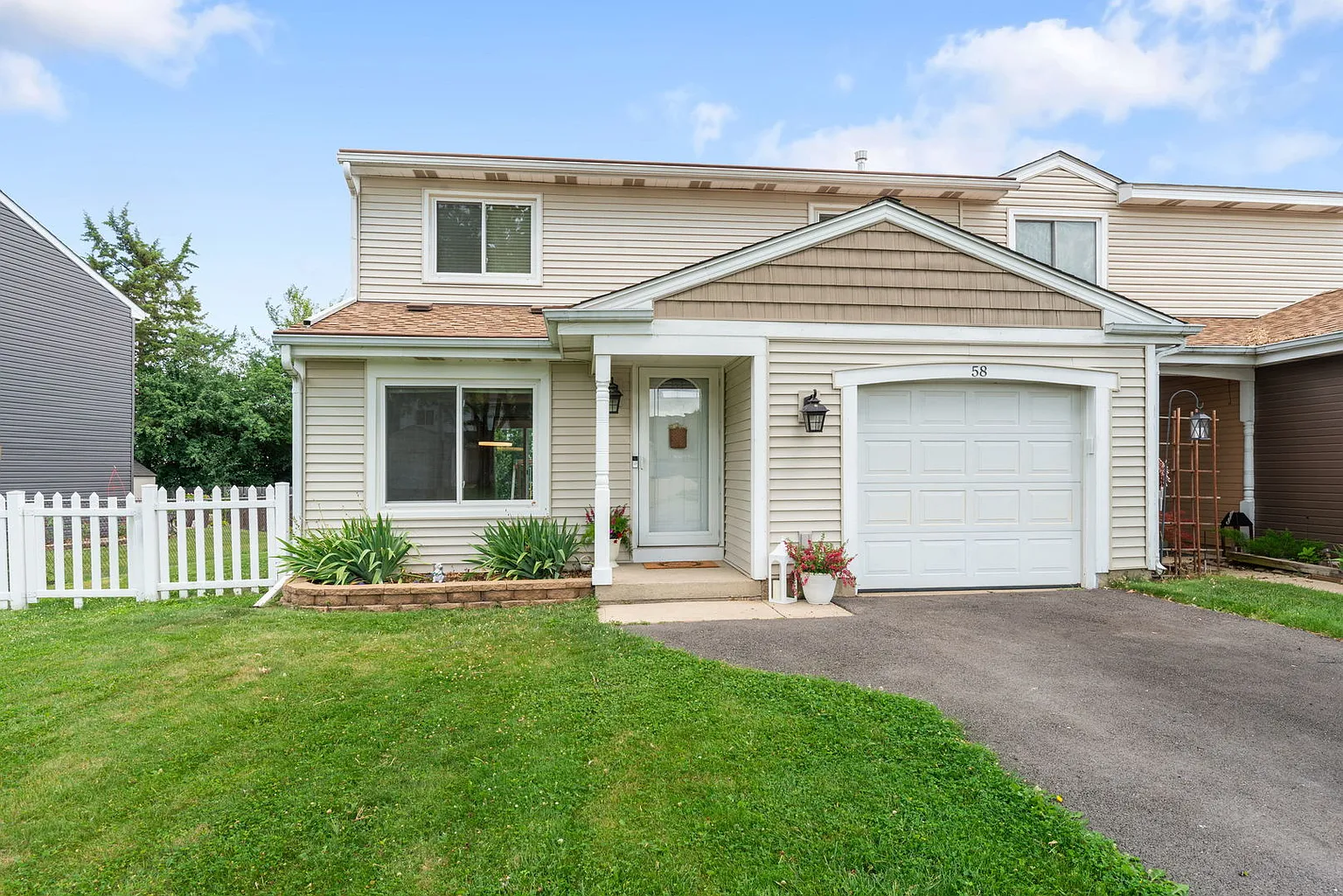 58 Stonefield Dr photo 1