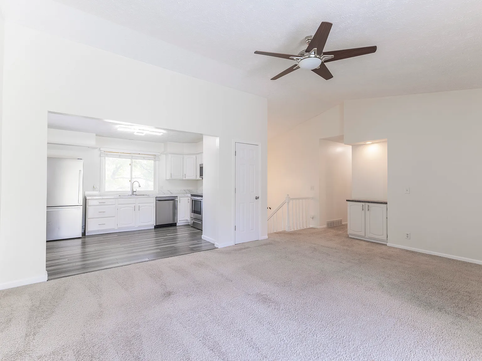 3 bed, 1648 sqft, $2,400 — Photo 3