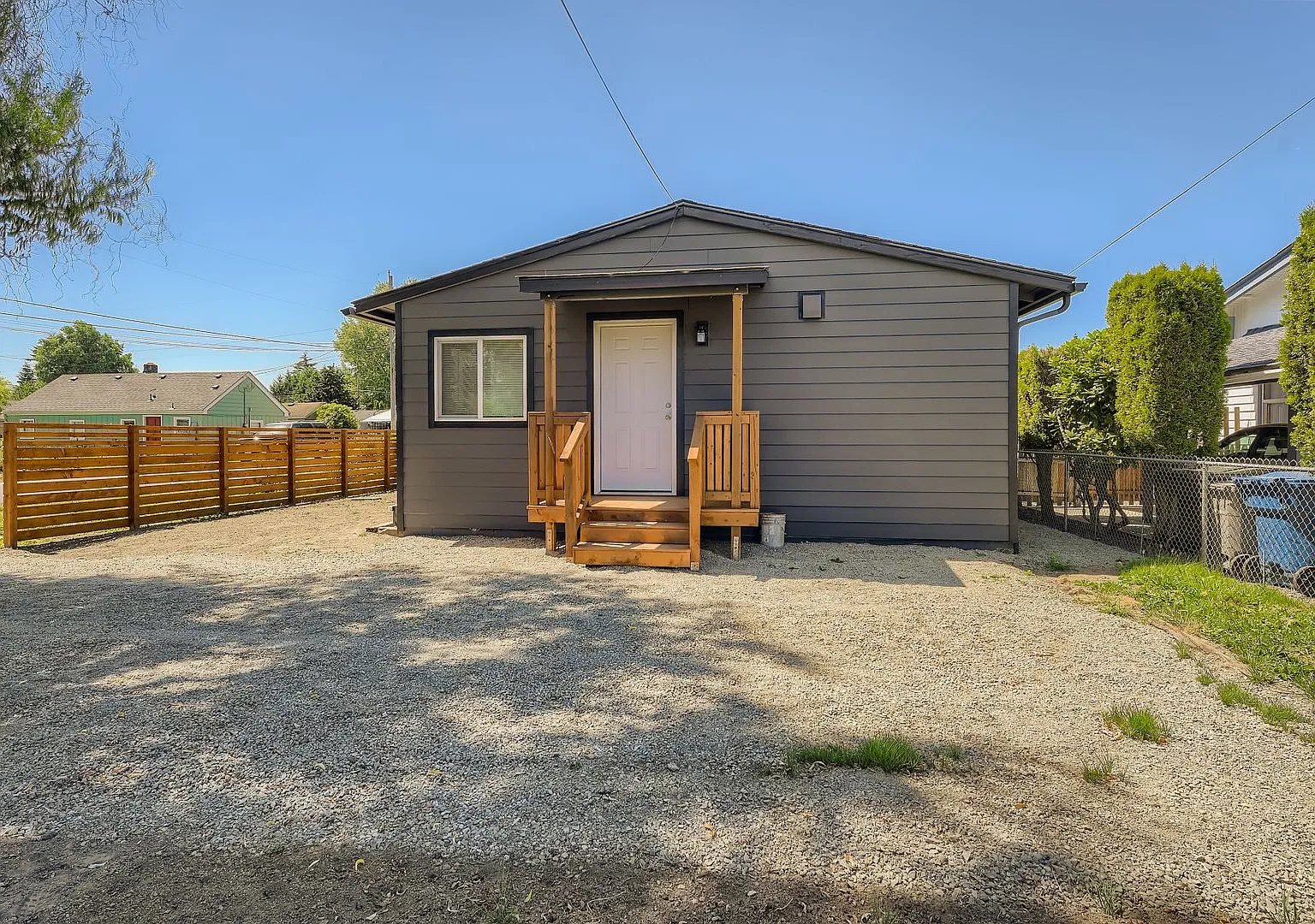 Modern, Beautiful Fully Remodeled 2br/1ba Available August 5th!! Tour Today — Photo 1