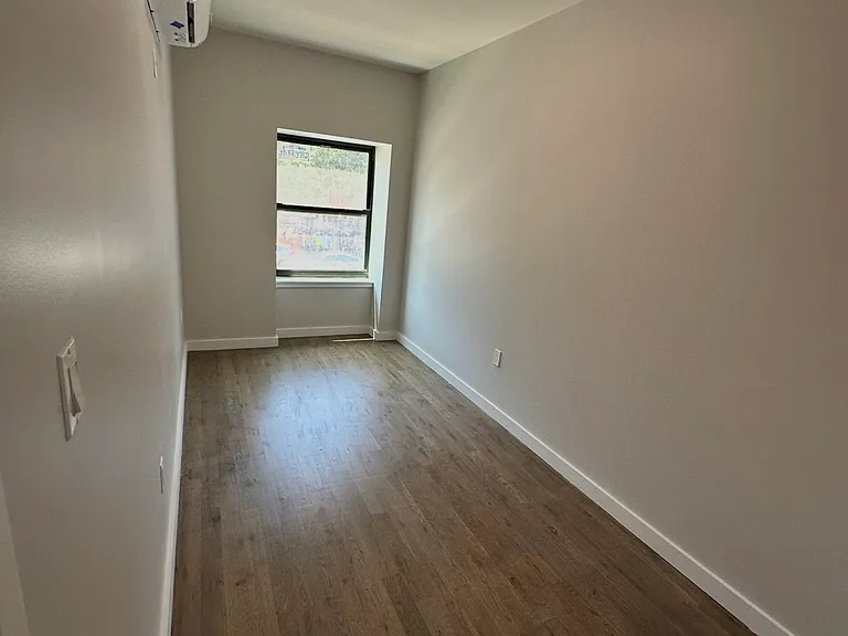 175 E 116th St #2 — Photo 9