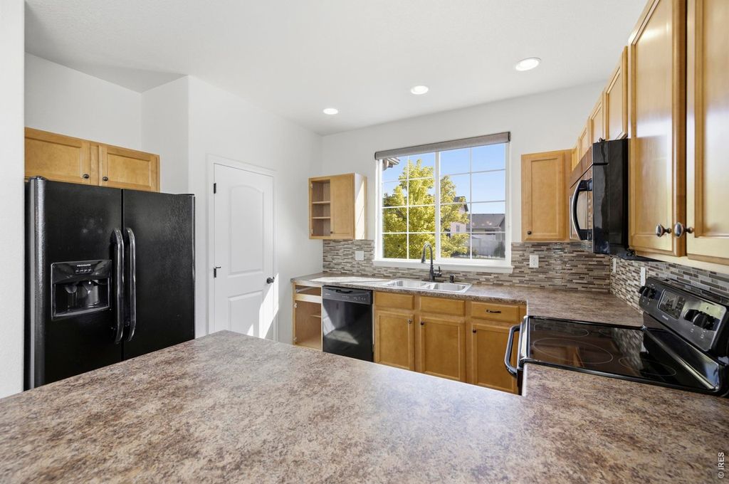 268 Pinebrook Ct