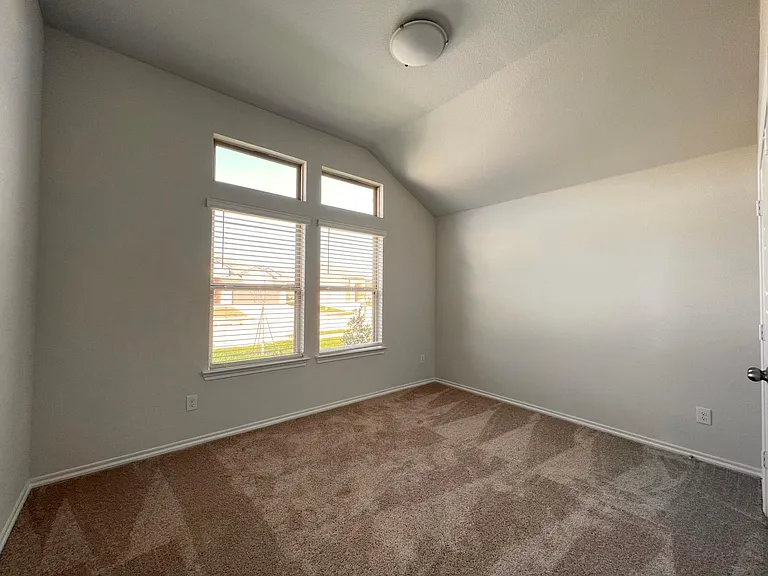 5744 Brookville Dr — Photo 22