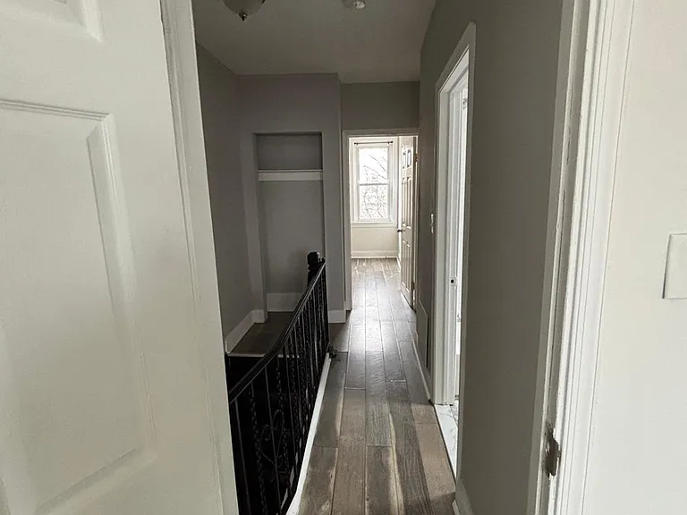2525 Shields St — Photo 5