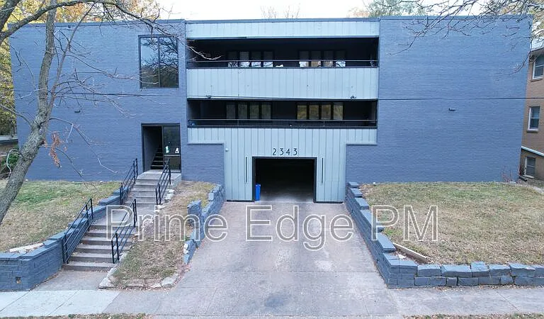 2343 B St #8 — Photo 2