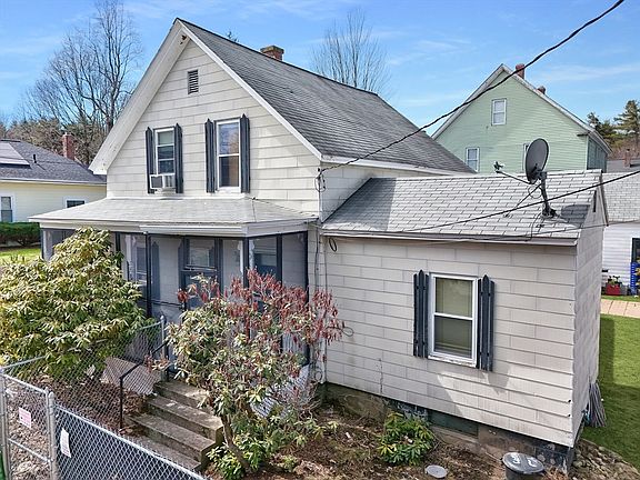 4th image of 542 North St