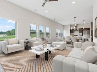 1920 Country Club Dr #109, Coralville, IA 52241