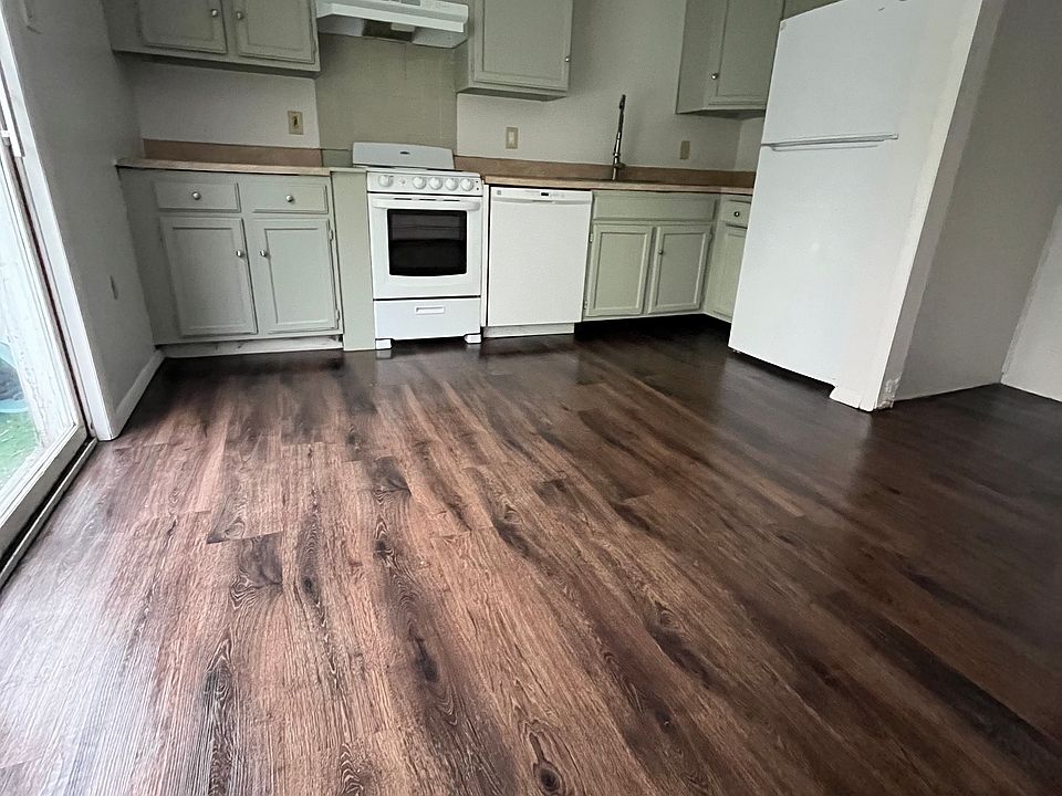 1st image of 10 Belle Ct #10A