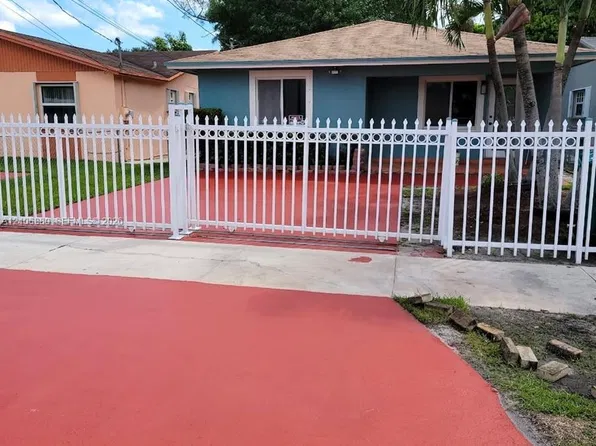 3048 NW 56th St, Miami, FL 33142