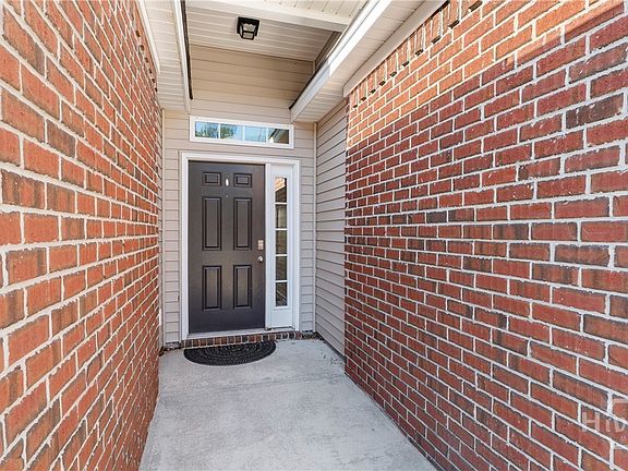 4th image of 1527 Bradley Boulevard