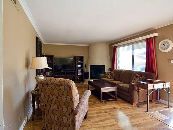 5th image of 3309 N 70th St Unit 207